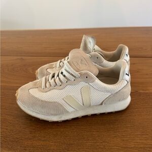 Veja Cream and White Casual Sneakers